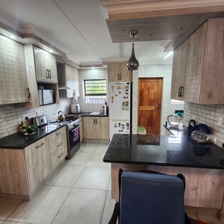 2 Bedroom Property for Sale in Dana Bay Western Cape